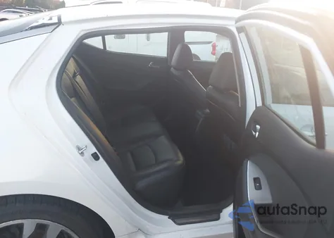 2015 Kia Optima Sx Turbo z USA, uszkodzony, nr VIN 5XXGR4A65FG376392